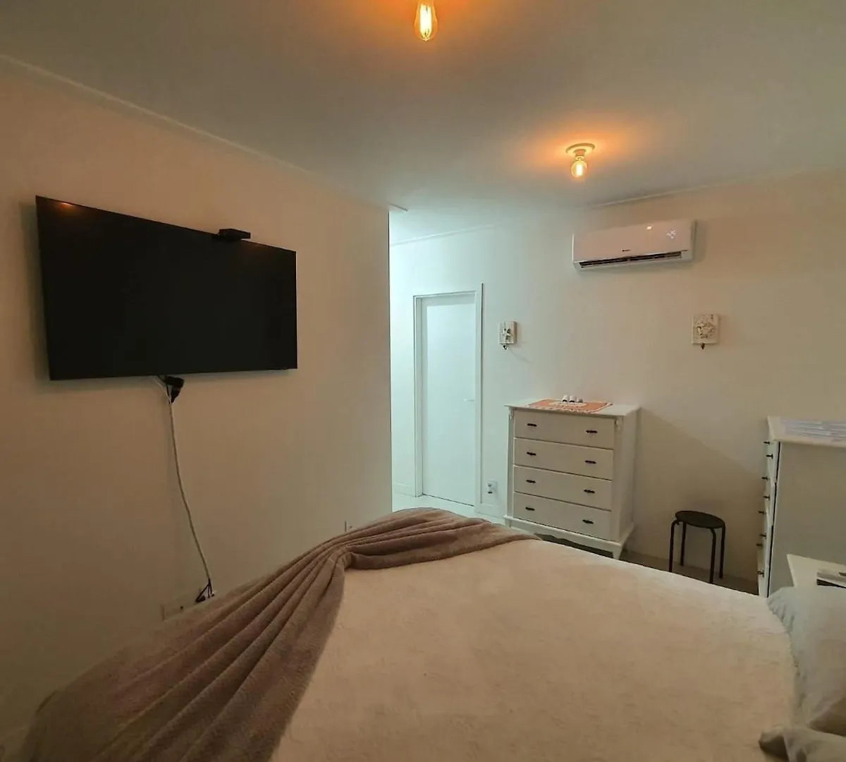 Comfortable Deluxe Apartment North Of The Island -1 Up To 6 People Florianopolis