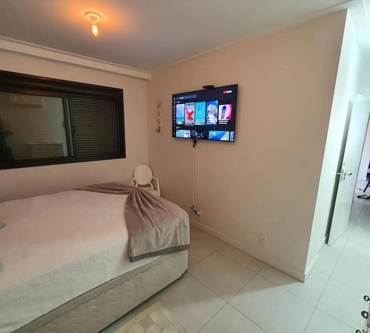 Comfortable Deluxe Apartment North Of The Island -1 Up To 6 People Florianópolis 0*,
