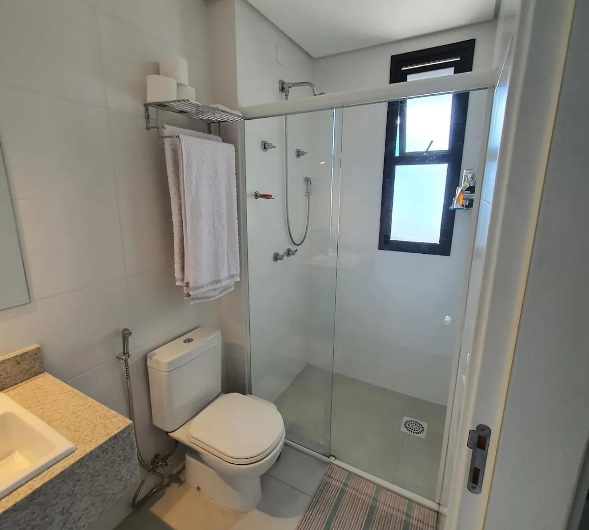 Comfortable Deluxe Apartment North Of The Island -1 Up To 6 People Florianópolis